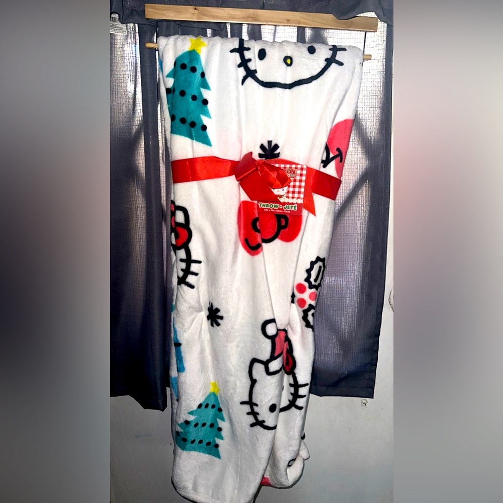 Hello kitty christmas blanket